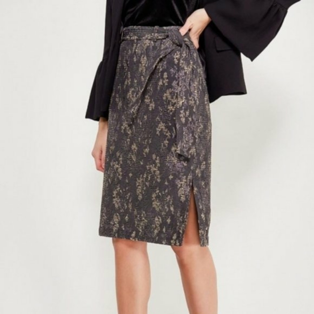 BANANA Republic Jaquard Textured Belted Skirt with Metallic Accent